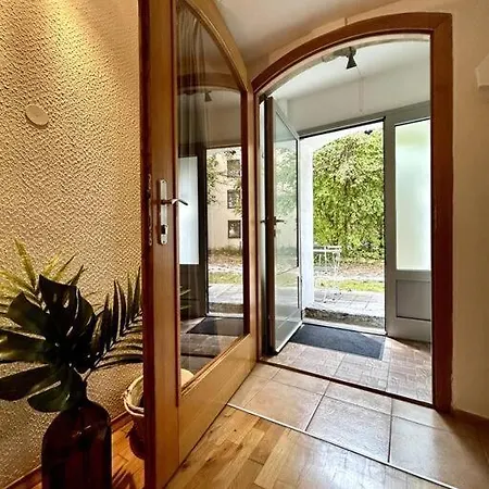 Charming 3-min Walk To Old Town - Free Parking Apartma *