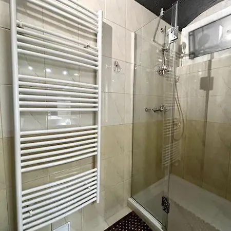 Apartamento Charming 3-min Walk To Old Town - Free Parking Liubliana