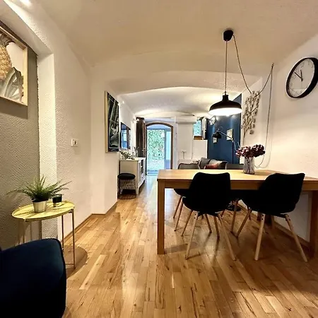 Apartamento Charming 3-min Walk To Old Town - Free Parking Liubliana