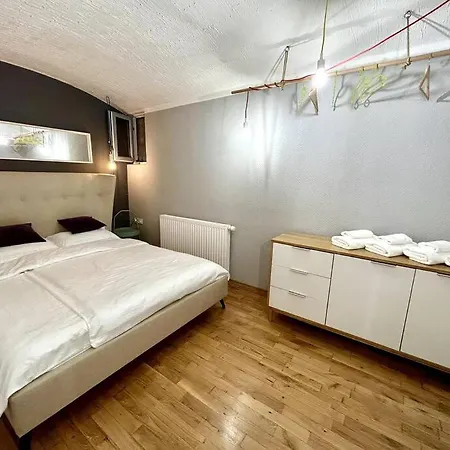 Charming 3-min Walk To Old Town - Free Parking Liubliana