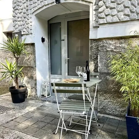 Apartment Charming 3-min Walk To Old Town - Free Parking