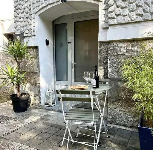 Apartment Charming 3-min Walk To Old Town - Free Parking