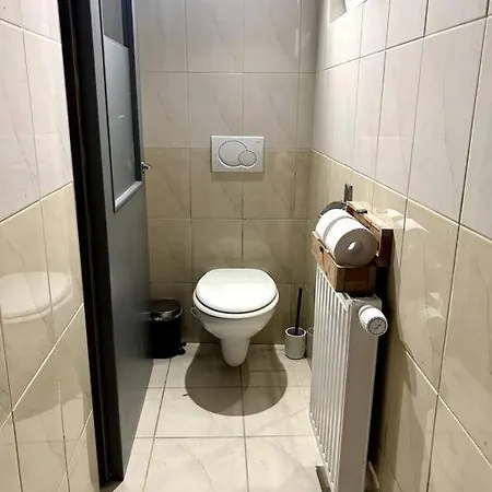 Charming 3-min Walk To Old Town - Free Parking *